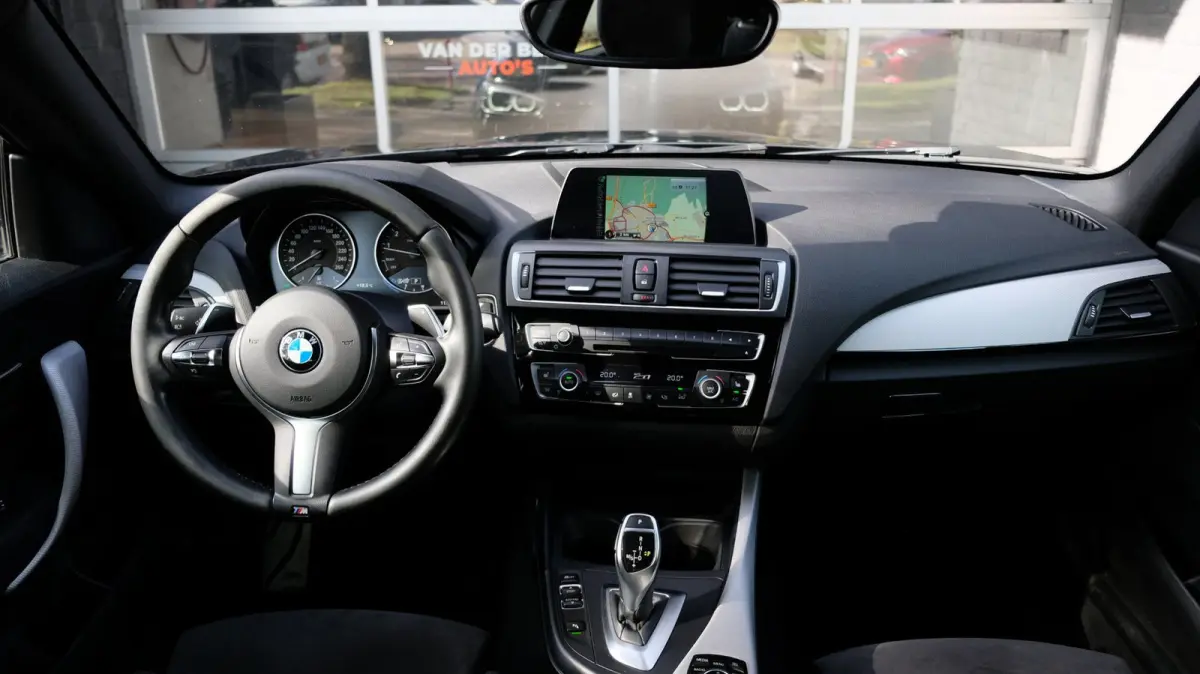 120i Edition M Sport Shadow High Executive