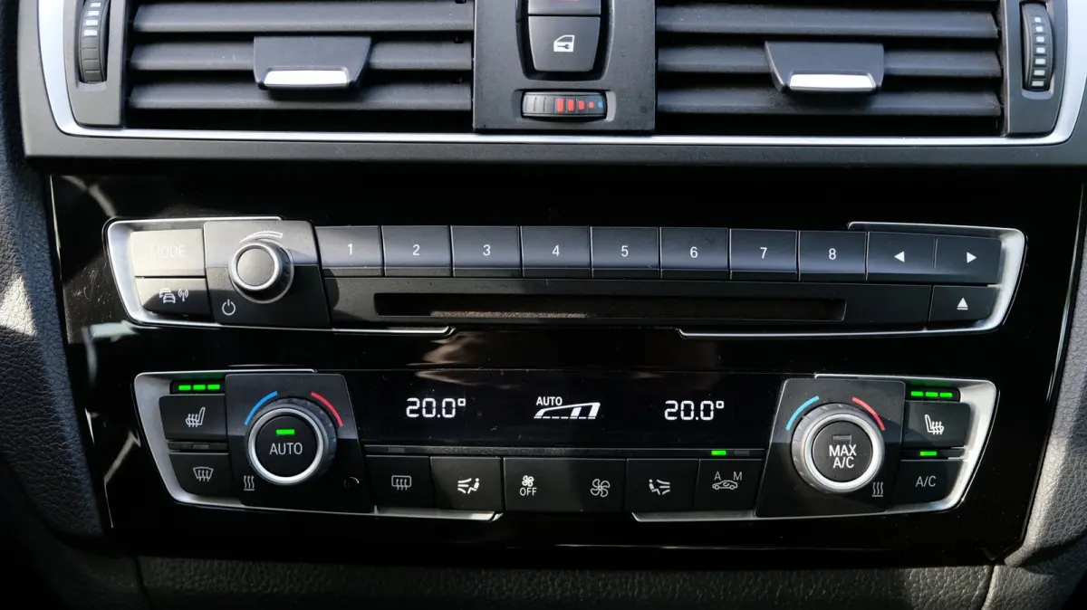 120i Edition M Sport Shadow High Executive