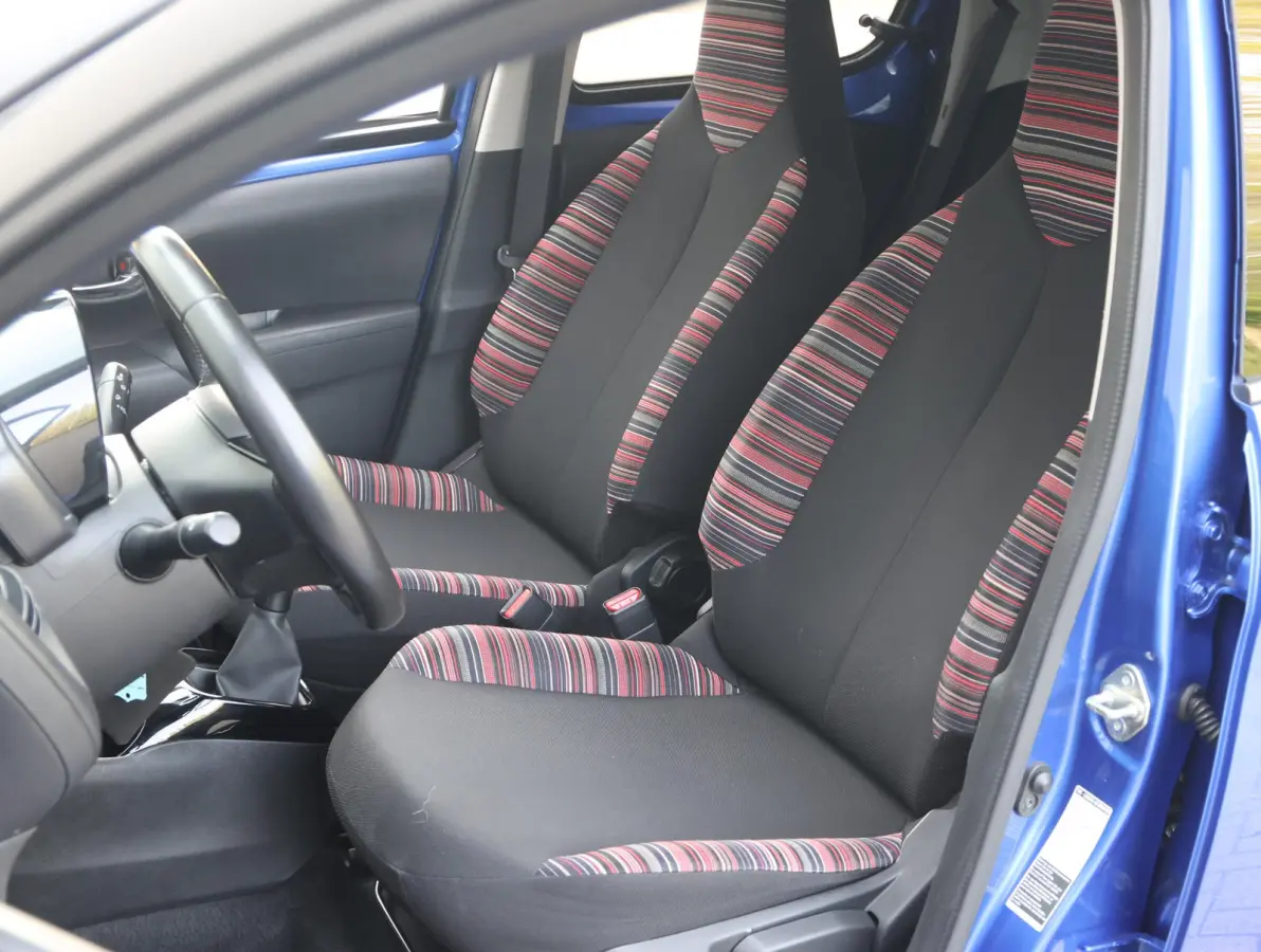 Shine 1.0 e-VTi 72pk | Navigatie | Achteruitrijcamera | Climate Control | Bluetooth | Touchscreen | Radio/MP3 speler met stuurbediening | Donker getint glas | Zuinig en voordelig autorijden!