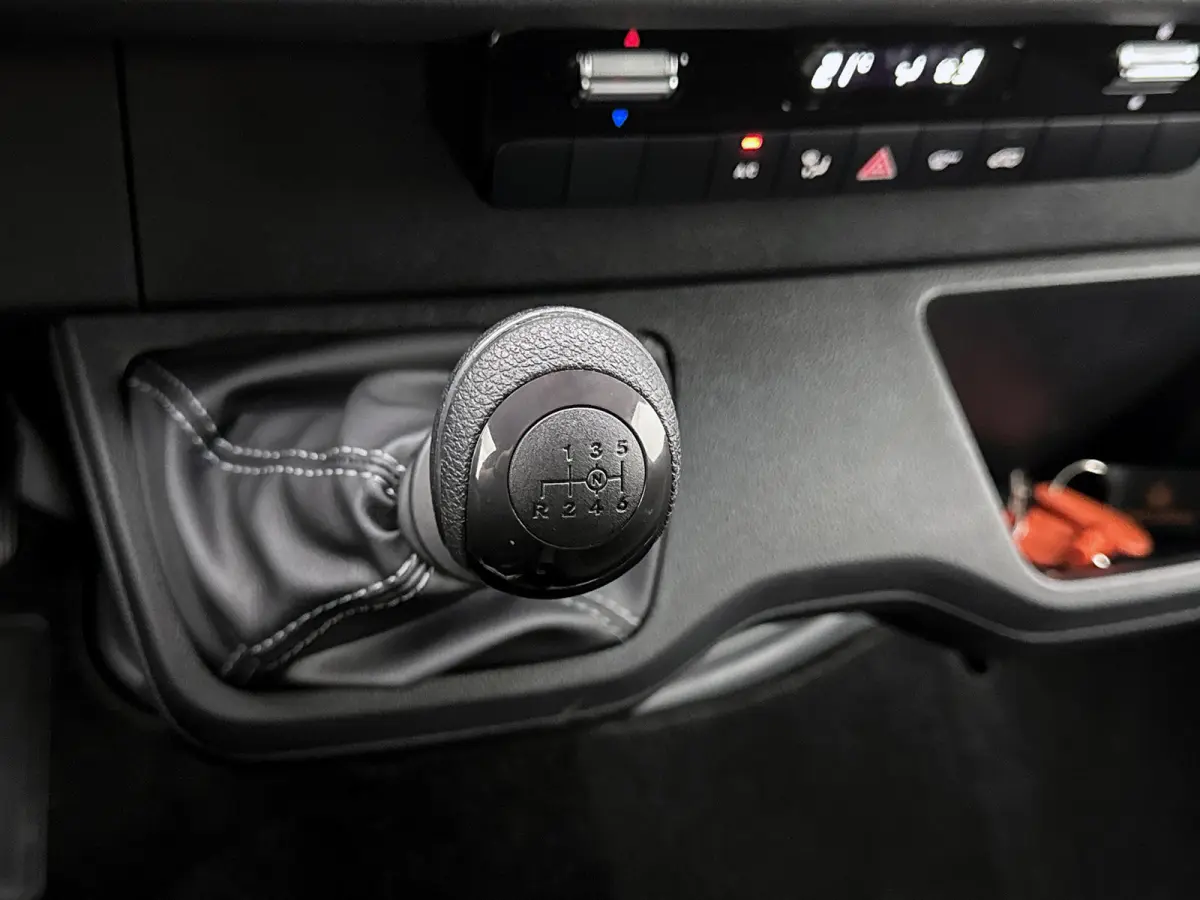 315 CDI L3 Bakwagen met Laadklep (335km!) Zijdeur Cruise control D'Hollandia BPM-vrij