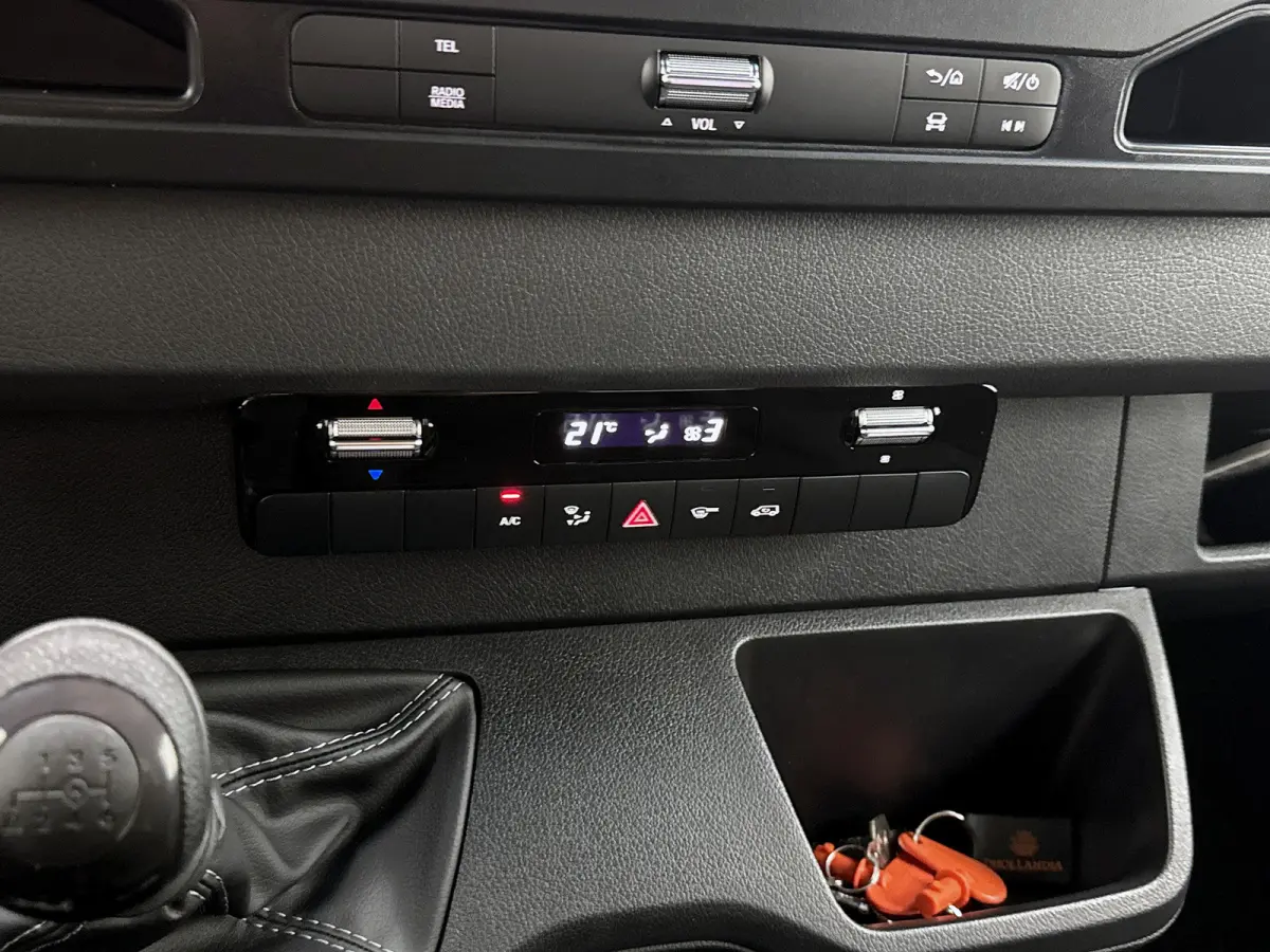 315 CDI L3 Bakwagen met Laadklep (335km!) Zijdeur Cruise control D'Hollandia BPM-vrij