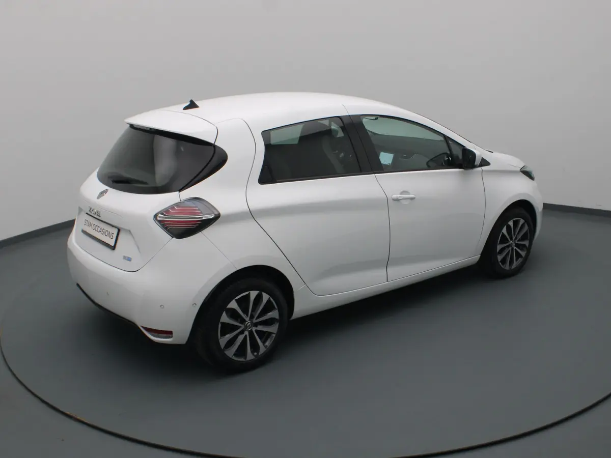R135 Intens 52 kWh KOOPBATTERIJ Apple Carplay/Android Auto | Climate