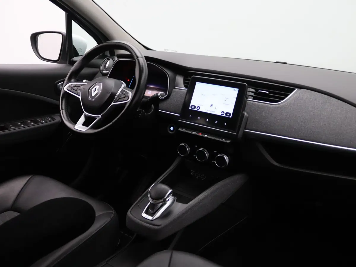 R135 Intens 52 kWh KOOPBATTERIJ Apple Carplay/Android Auto | Climate