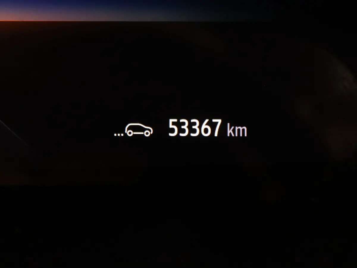 R135 Intens 52 kWh KOOPBATTERIJ Apple Carplay/Android Auto | Climate