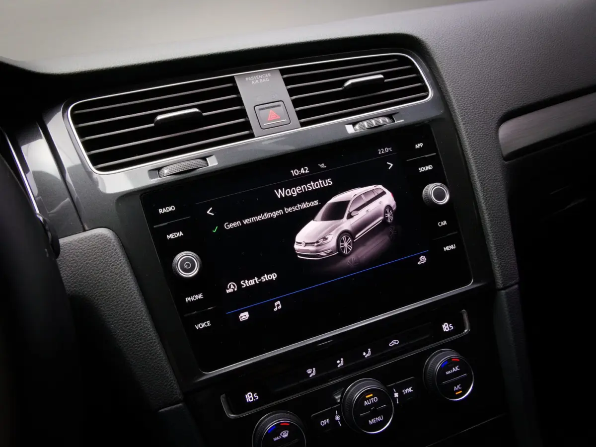 1.4 TSI Comfortline Business (ADAPTIVE CRUISE, APPLE CARPLAY/ANDROID AUTO, DIGITAL COCKPIT, TREKHAAK, PDC)
