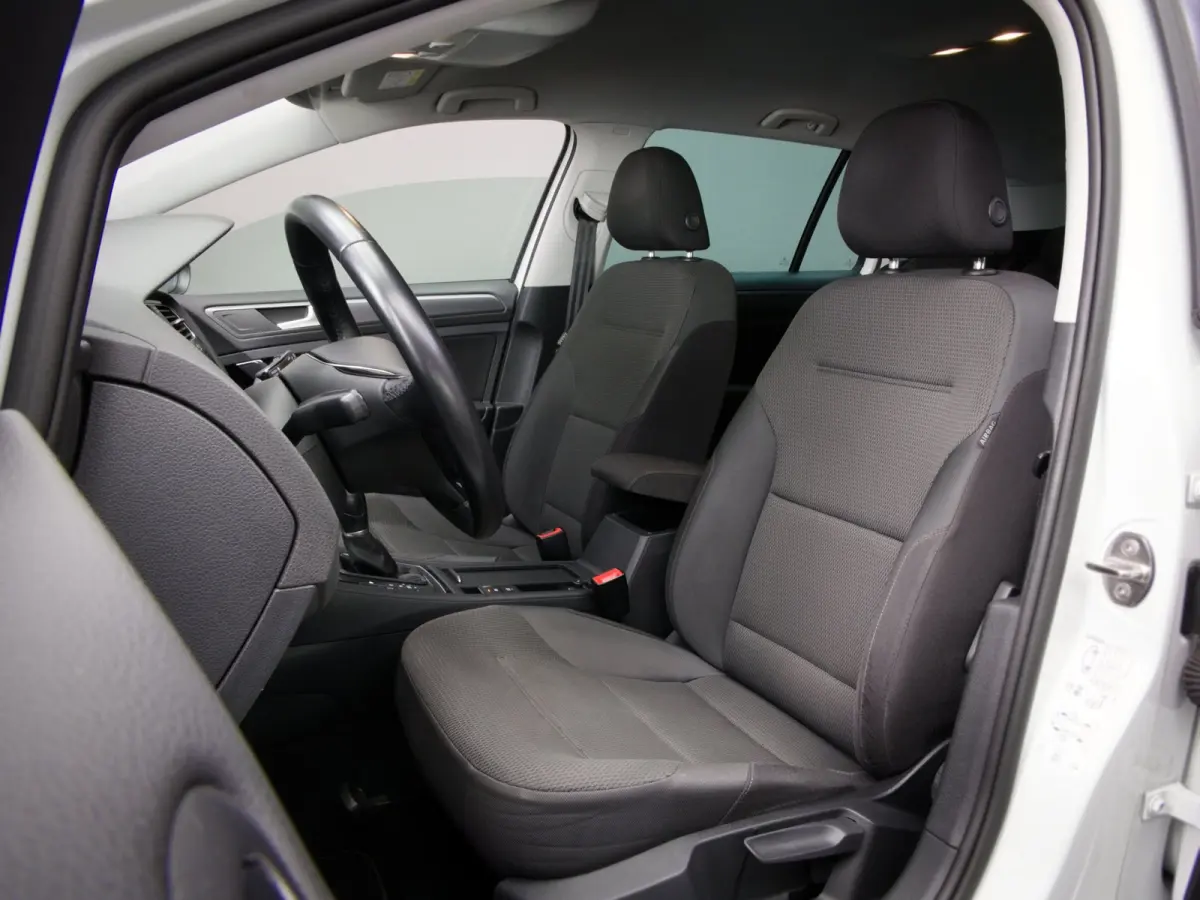 1.4 TSI Comfortline Business (ADAPTIVE CRUISE, APPLE CARPLAY/ANDROID AUTO, DIGITAL COCKPIT, TREKHAAK, PDC)