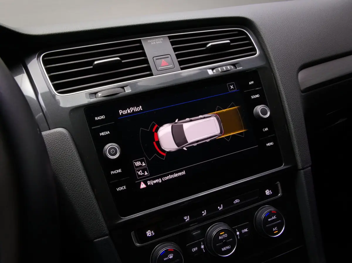 1.4 TSI Comfortline Business (ADAPTIVE CRUISE, APPLE CARPLAY/ANDROID AUTO, DIGITAL COCKPIT, TREKHAAK, PDC)