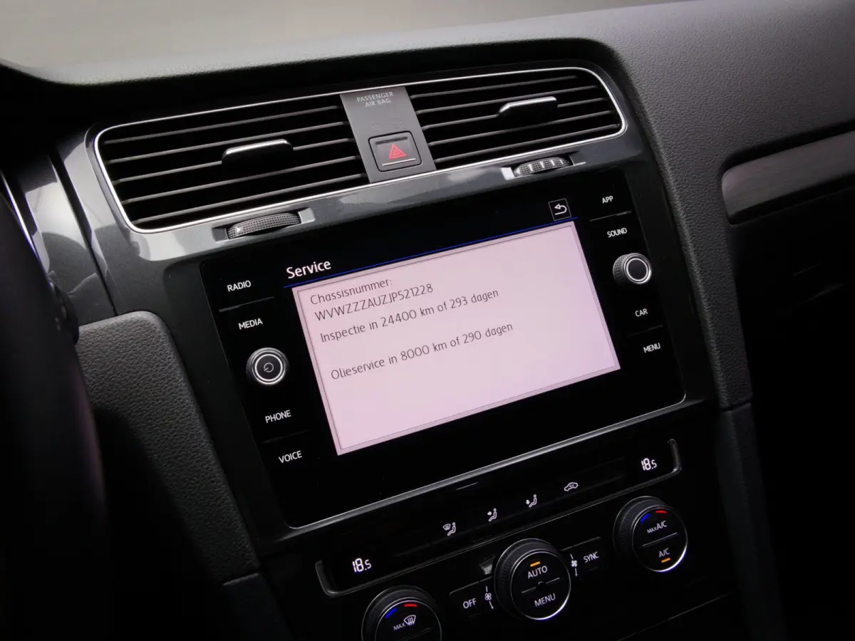 1.4 TSI Comfortline Business (ADAPTIVE CRUISE, APPLE CARPLAY/ANDROID AUTO, DIGITAL COCKPIT, TREKHAAK, PDC)