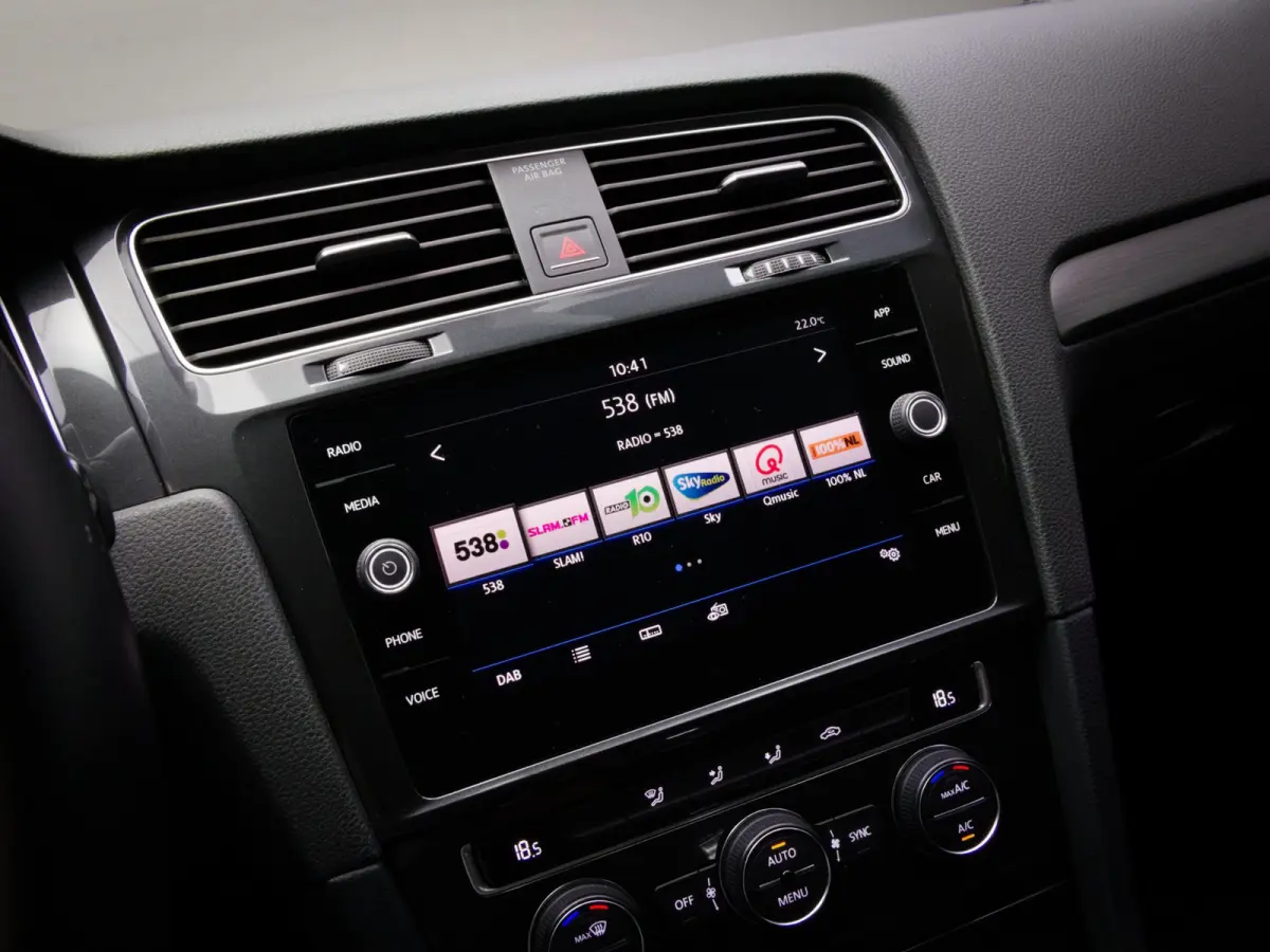1.4 TSI Comfortline Business (ADAPTIVE CRUISE, APPLE CARPLAY/ANDROID AUTO, DIGITAL COCKPIT, TREKHAAK, PDC)