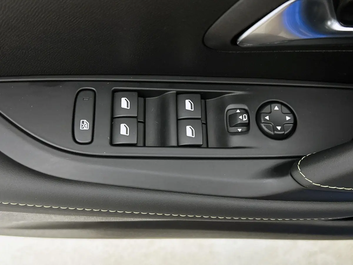 GT Hybrid 145pk Automaat | Navigatie | 360° Camera | Climate Control | Adaptieve Cruise Control | Parkeersensoren v+a | Armsteun | Keyless | Full Led koplampen | Dodehoeksensor| Leder/stof 