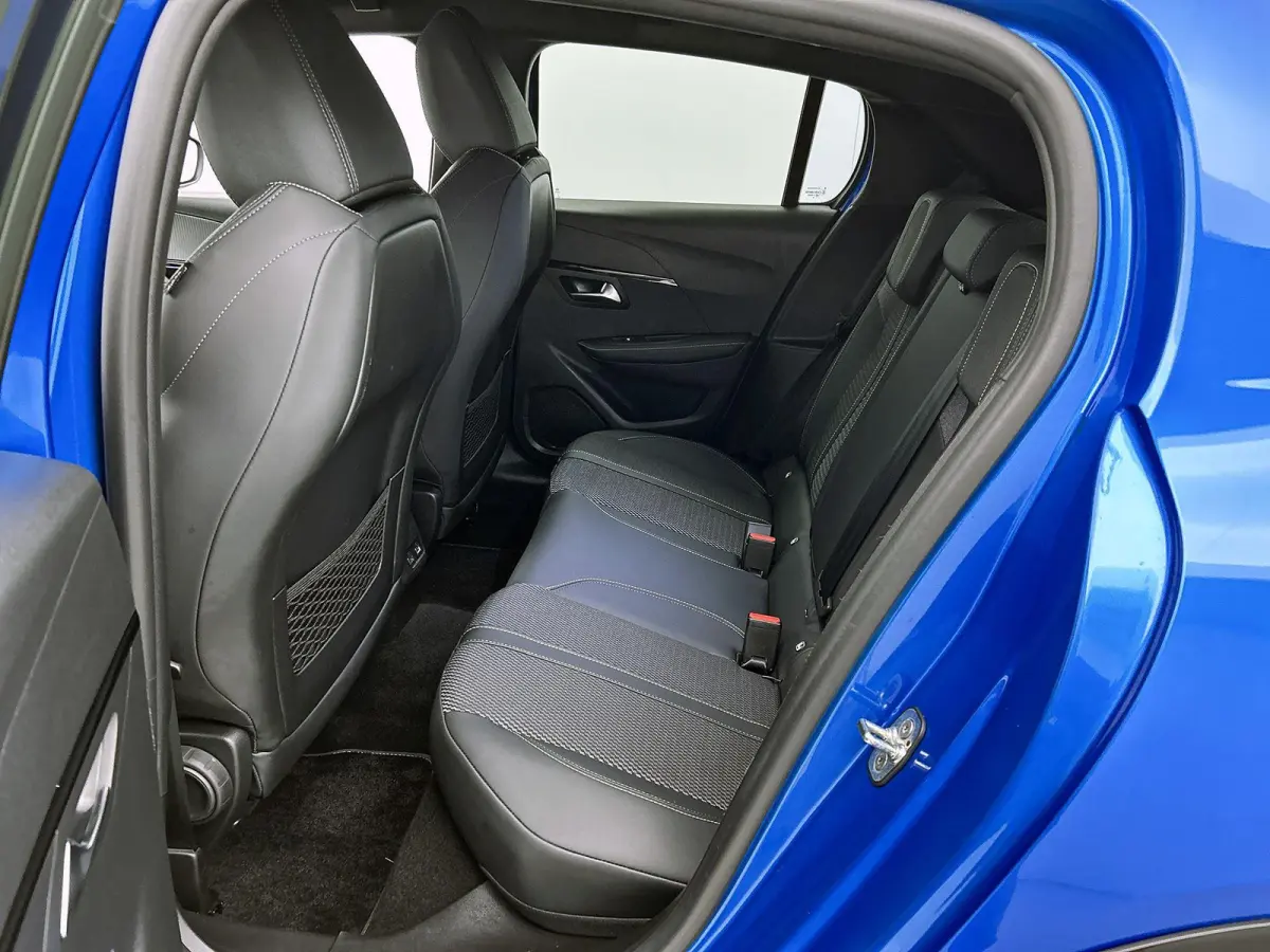 GT Hybrid 145pk Automaat | Navigatie | 360° Camera | Climate Control | Adaptieve Cruise Control | Parkeersensoren v+a | Armsteun | Keyless | Full Led koplampen | Dodehoeksensor| Leder/stof 