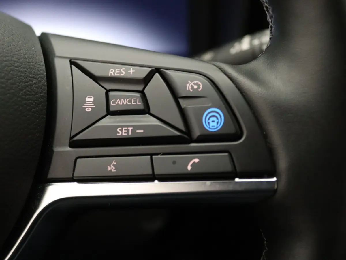 143pk Hybrid Tekna Apple Carplay/Android Auto | Climate
