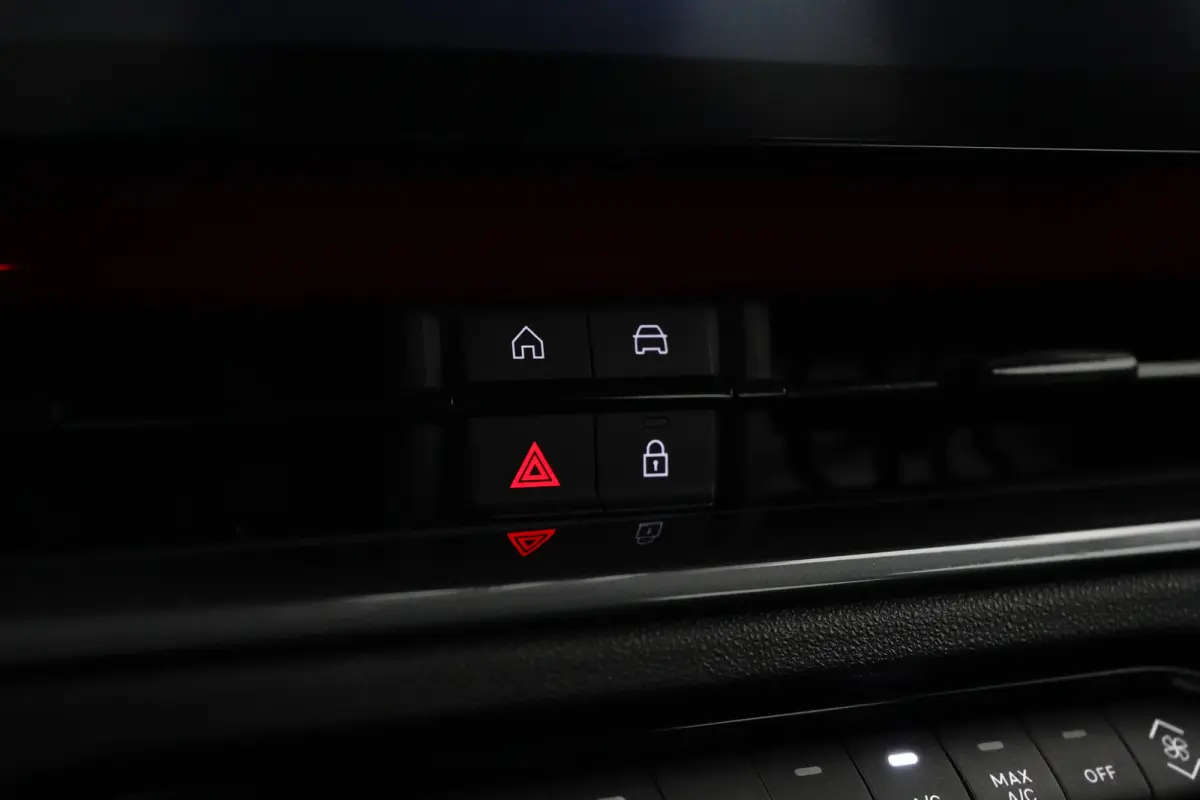 1.2 Hybrid Icon Camera | Carplay | Navigatie | Cruise | Touchscreen | Clima | Lichmetaal! | Bluetooth | | Achteruitrijcamera | Airco (automatisch) | Apple Carplay/Android Auto|telefoonintegr