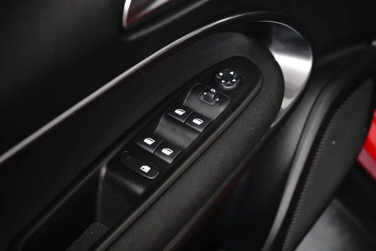 1.2 Hybrid Icon Camera | Carplay | Navigatie | Cruise | Touchscreen | Clima | Lichmetaal! | Bluetooth | | Achteruitrijcamera | Airco (automatisch) | Apple Carplay/Android Auto|telefoonintegr