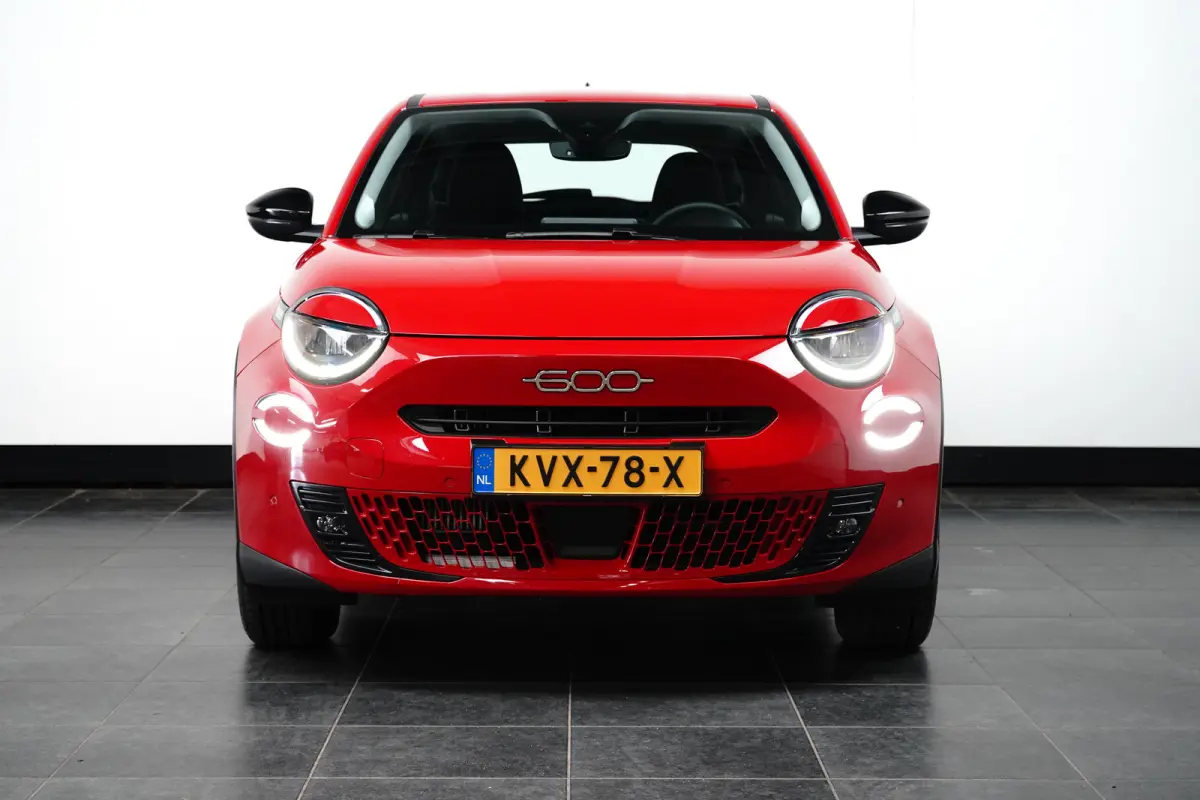 1.2 Hybrid Icon Camera | Carplay | Navigatie | Cruise | Touchscreen | Clima | Lichmetaal! | Bluetooth | | Achteruitrijcamera | Airco (automatisch) | Apple Carplay/Android Auto|telefoonintegr
