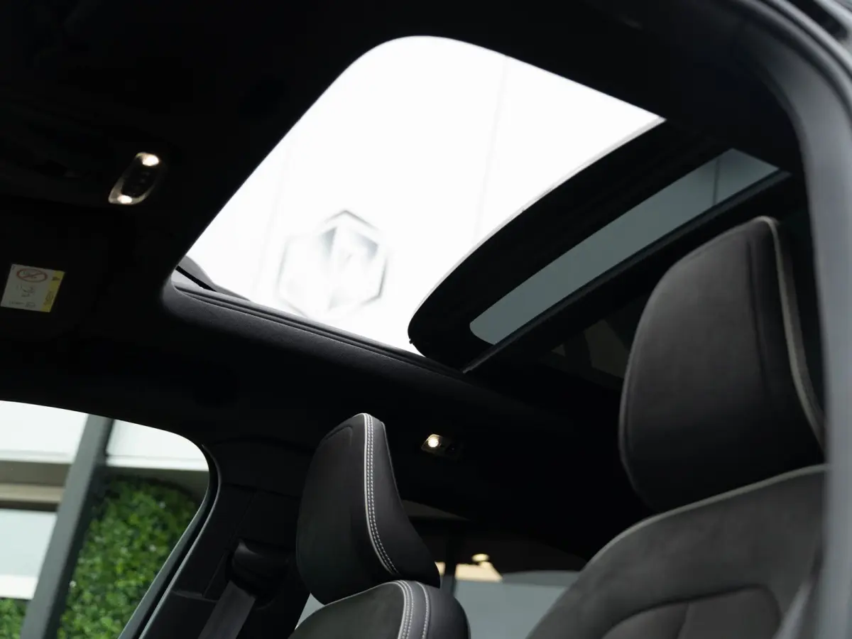 2.0 T4 190PK R-Design | Pano | Surround View | Trekhaak