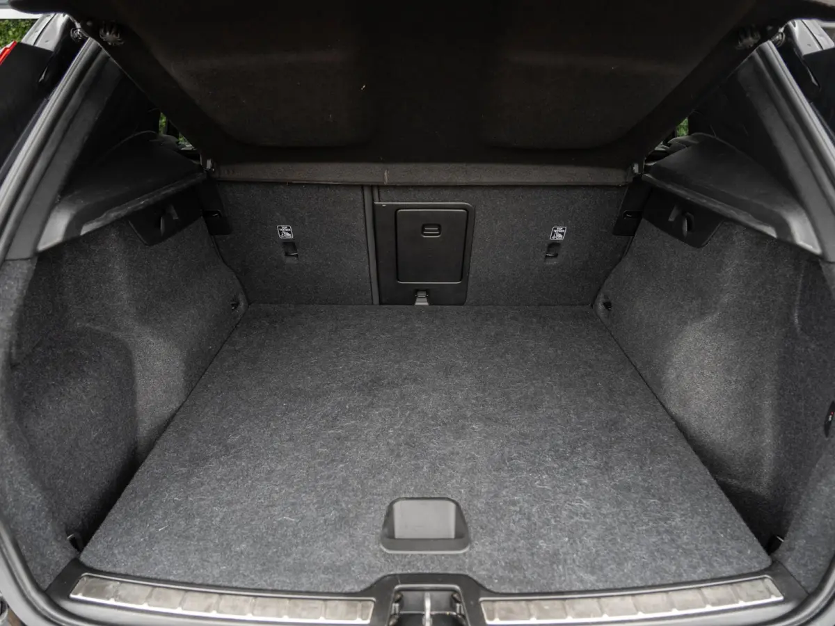 2.0 T4 190PK R-Design | Pano | Surround View | Trekhaak