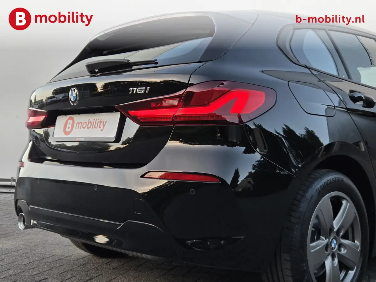 116i Business Edition Automaat Apple CarPlay NL Auto! | Hifi | DAB Audio | Cruise Control | Climate Control