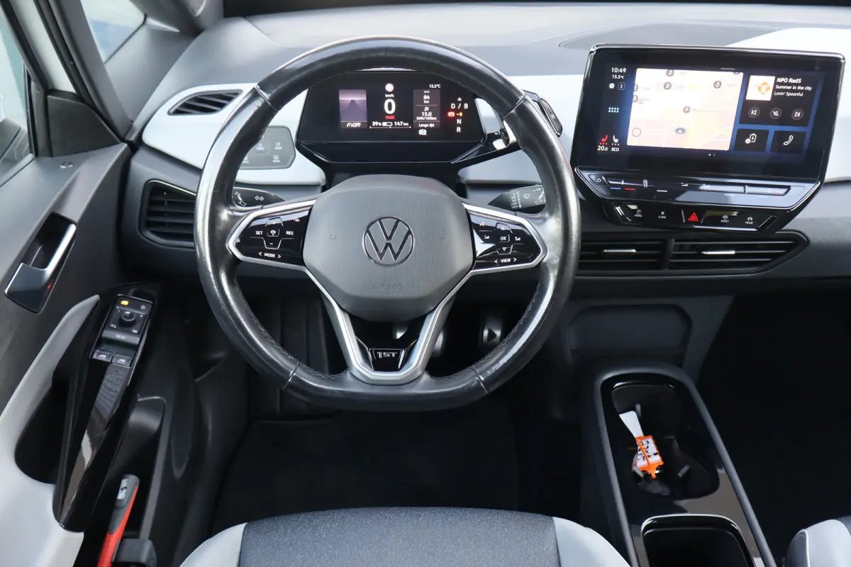 First Plus 58 kWh | Achteruitrijcamera | Apple Carplay/Android Auto|telefoonintegratie premium | Extra getint glas
