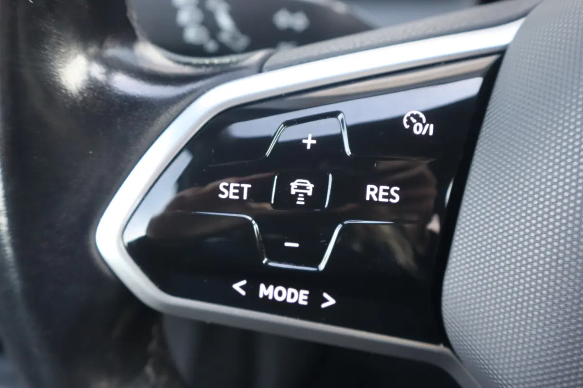First Plus 58 kWh | Achteruitrijcamera | Apple Carplay/Android Auto|telefoonintegratie premium | Extra getint glas