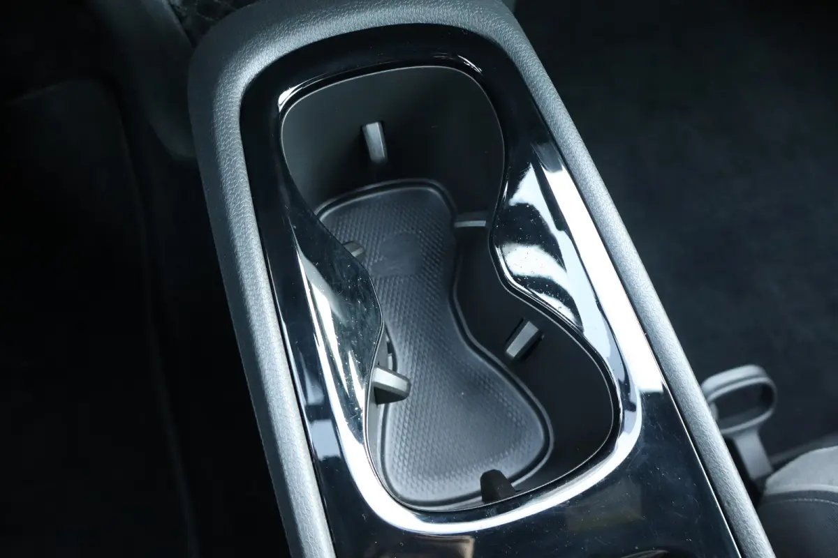 First Plus 58 kWh | Achteruitrijcamera | Apple Carplay/Android Auto|telefoonintegratie premium | Extra getint glas