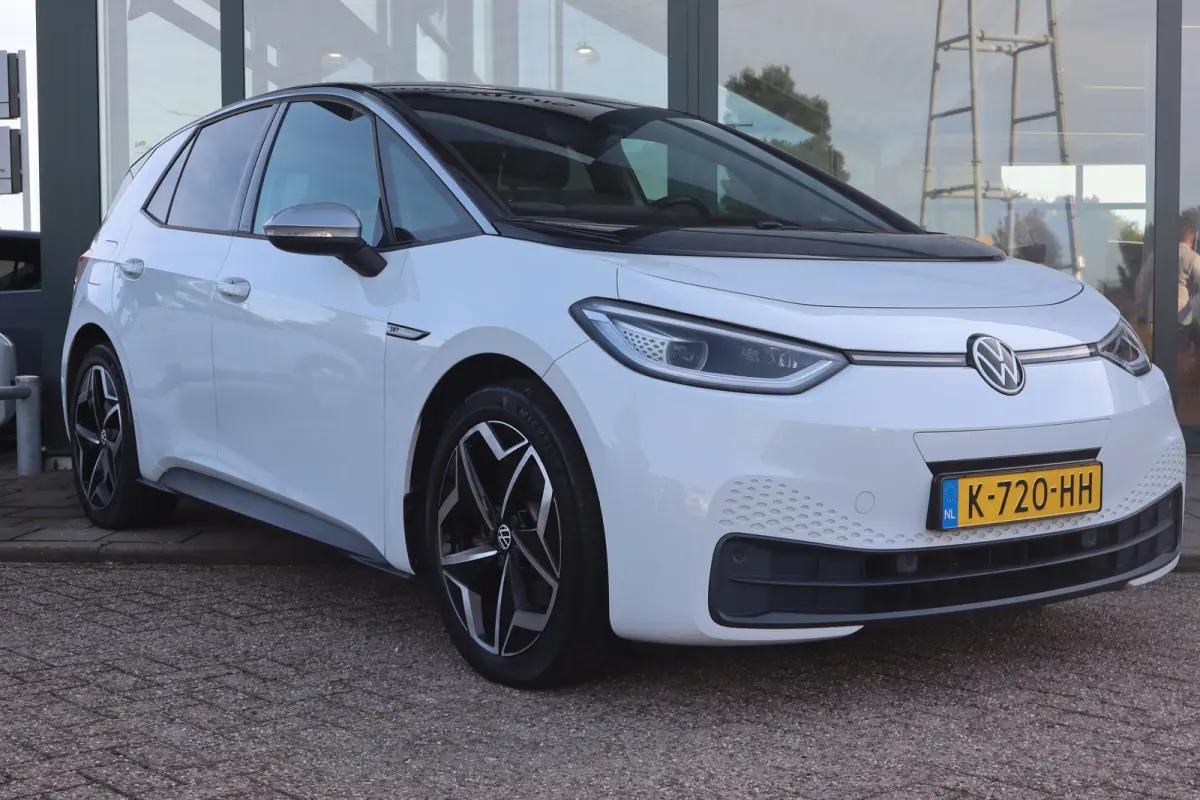 First Plus 58 kWh | Achteruitrijcamera | Apple Carplay/Android Auto|telefoonintegratie premium | Extra getint glas