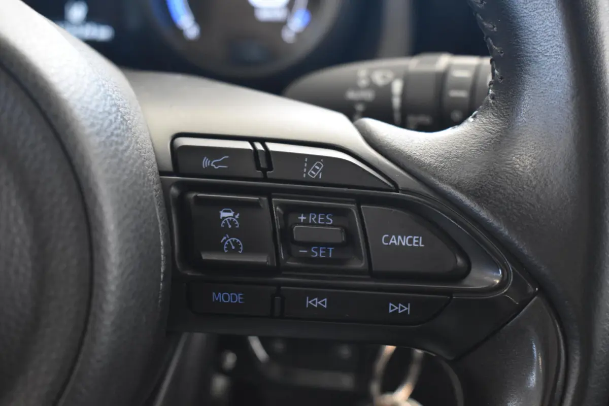 1.5 Hybrid Active 100% Onderhouden | Carplay Navigatie | Camera | 12 mnd BOVAG garantie | Whatsapp 06-53188999