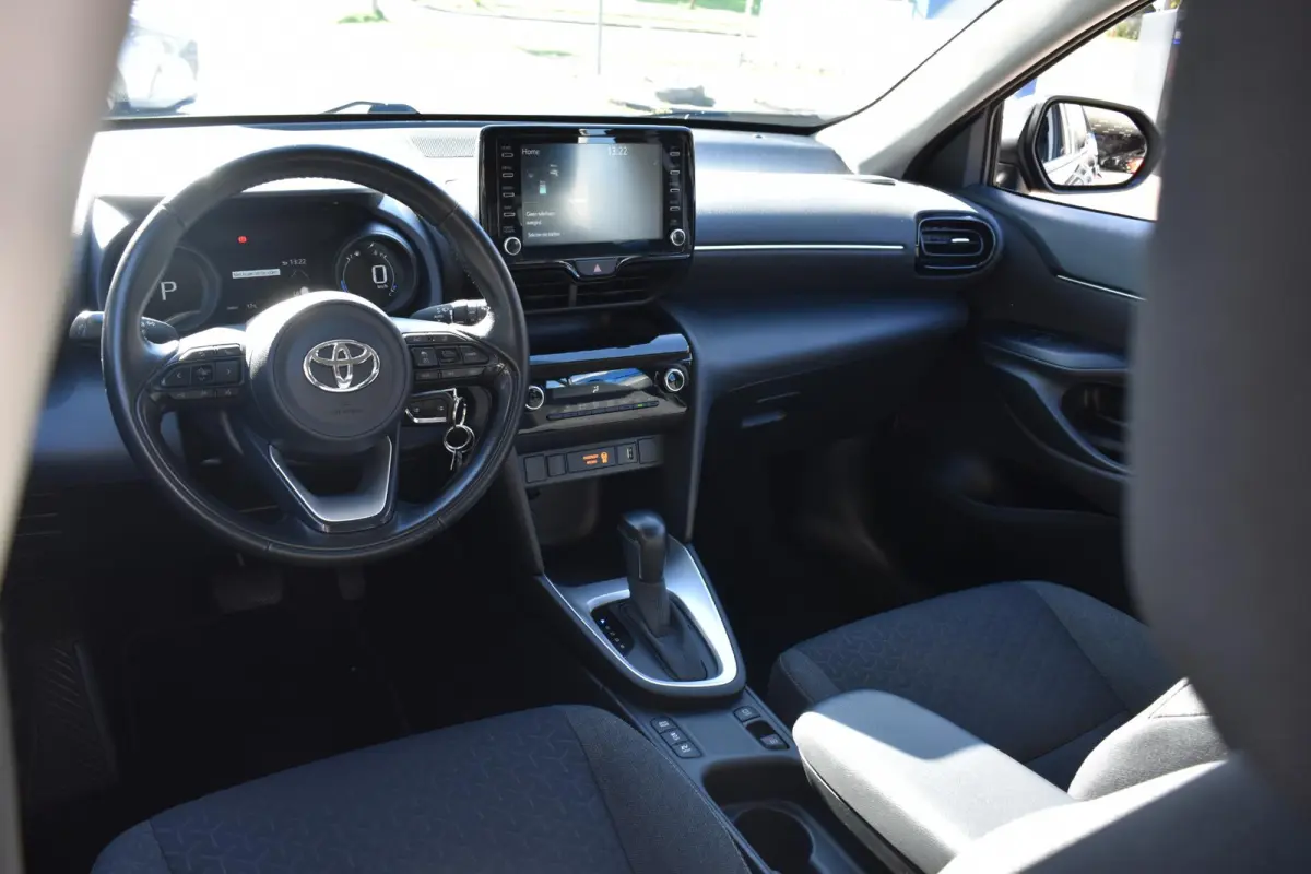 1.5 Hybrid Active 100% Onderhouden | Carplay Navigatie | Camera | 12 mnd BOVAG garantie | Whatsapp 06-53188999