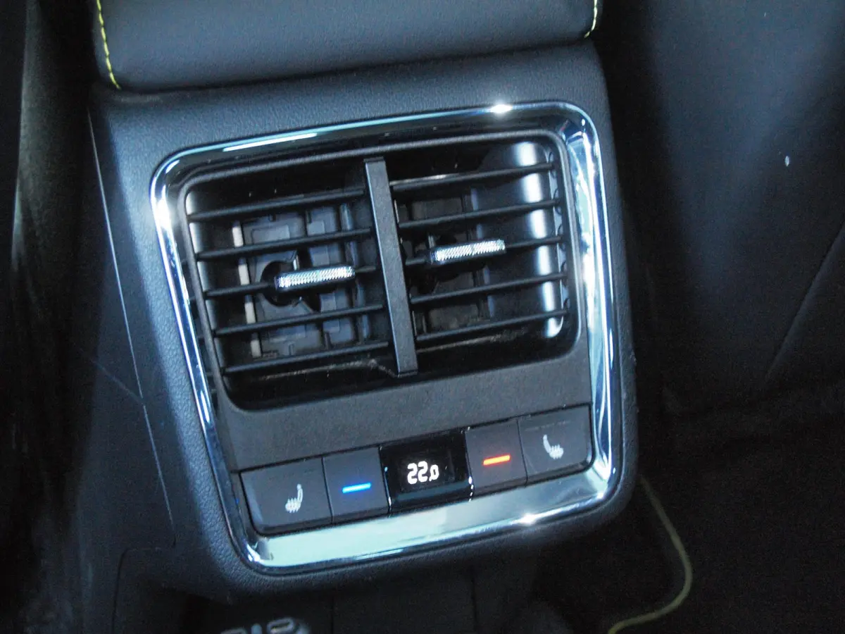 iV 80 RS | Panoramadak | Trekhaak | Canton | Head-Up Display | Camera | RS-stoelen | NL-Auto |
