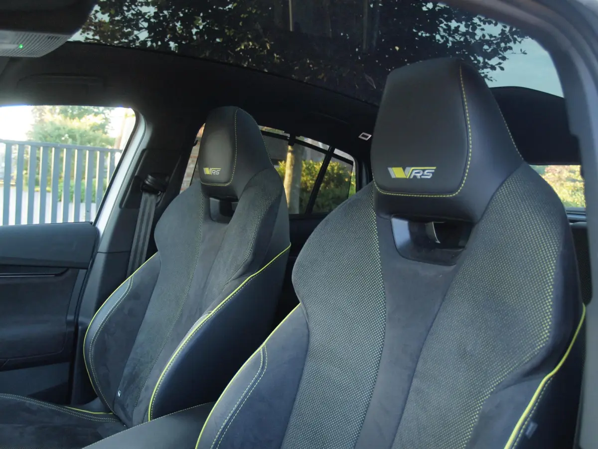 iV 80 RS | Panoramadak | Trekhaak | Canton | Head-Up Display | Camera | RS-stoelen | NL-Auto |