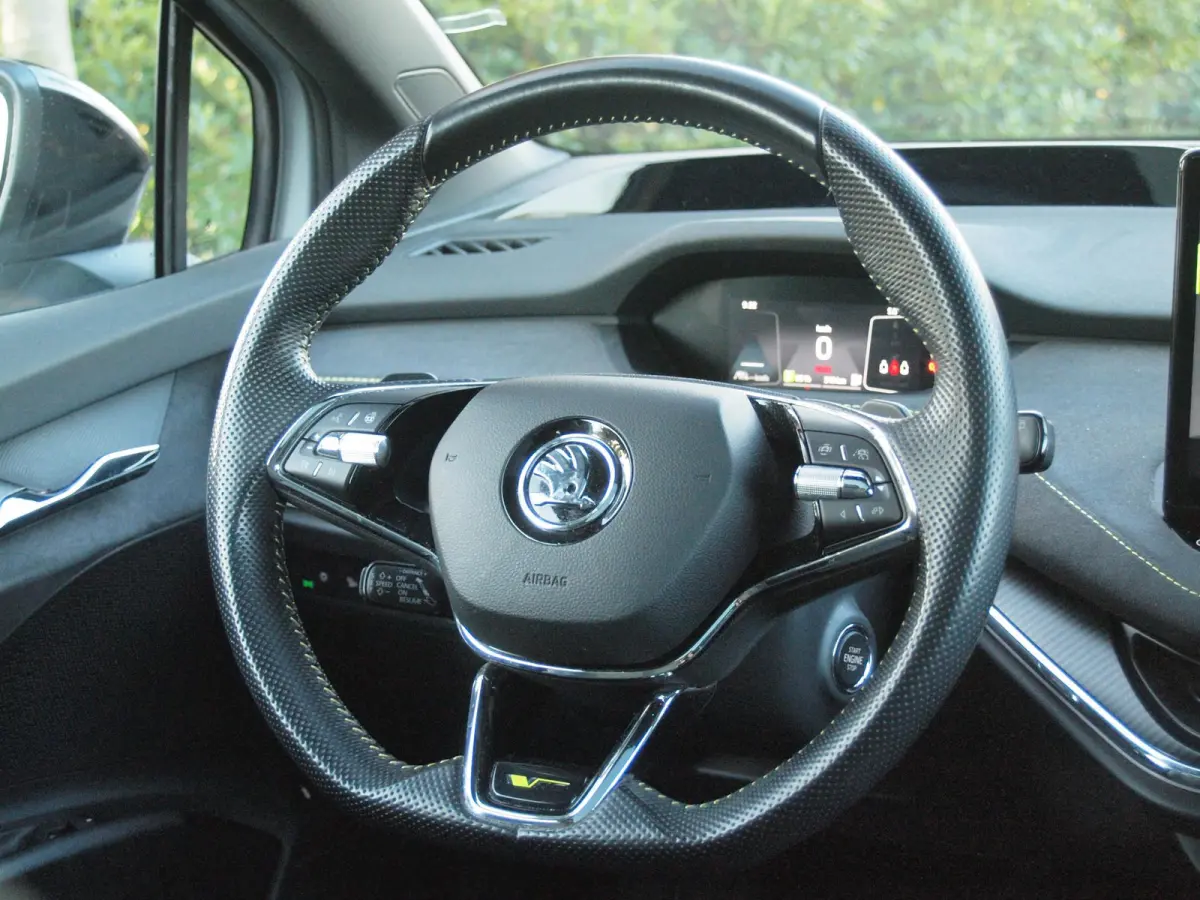 iV 80 RS | Panoramadak | Trekhaak | Canton | Head-Up Display | Camera | RS-stoelen | NL-Auto |