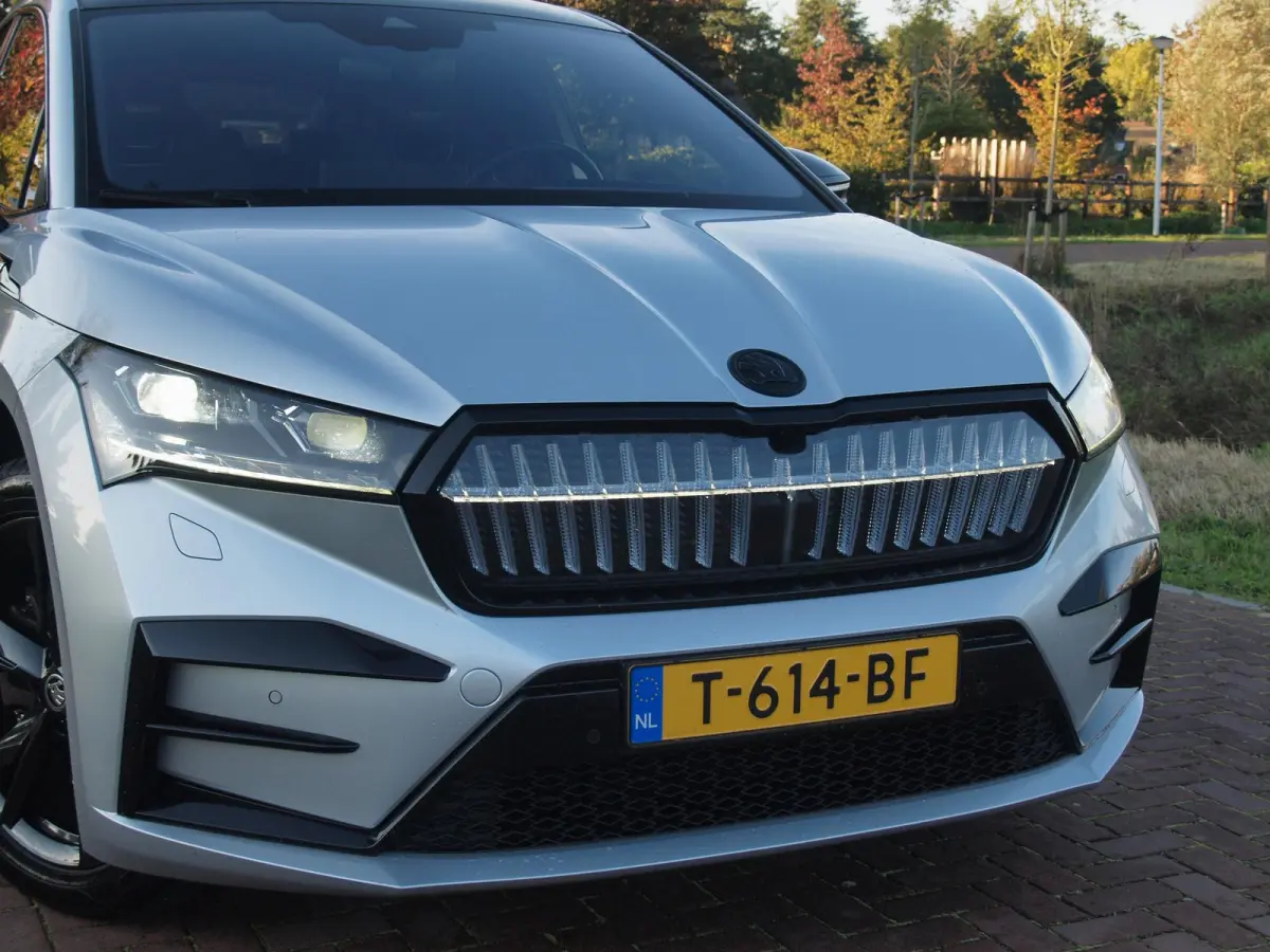 iV 80 RS | Panoramadak | Trekhaak | Canton | Head-Up Display | Camera | RS-stoelen | NL-Auto |