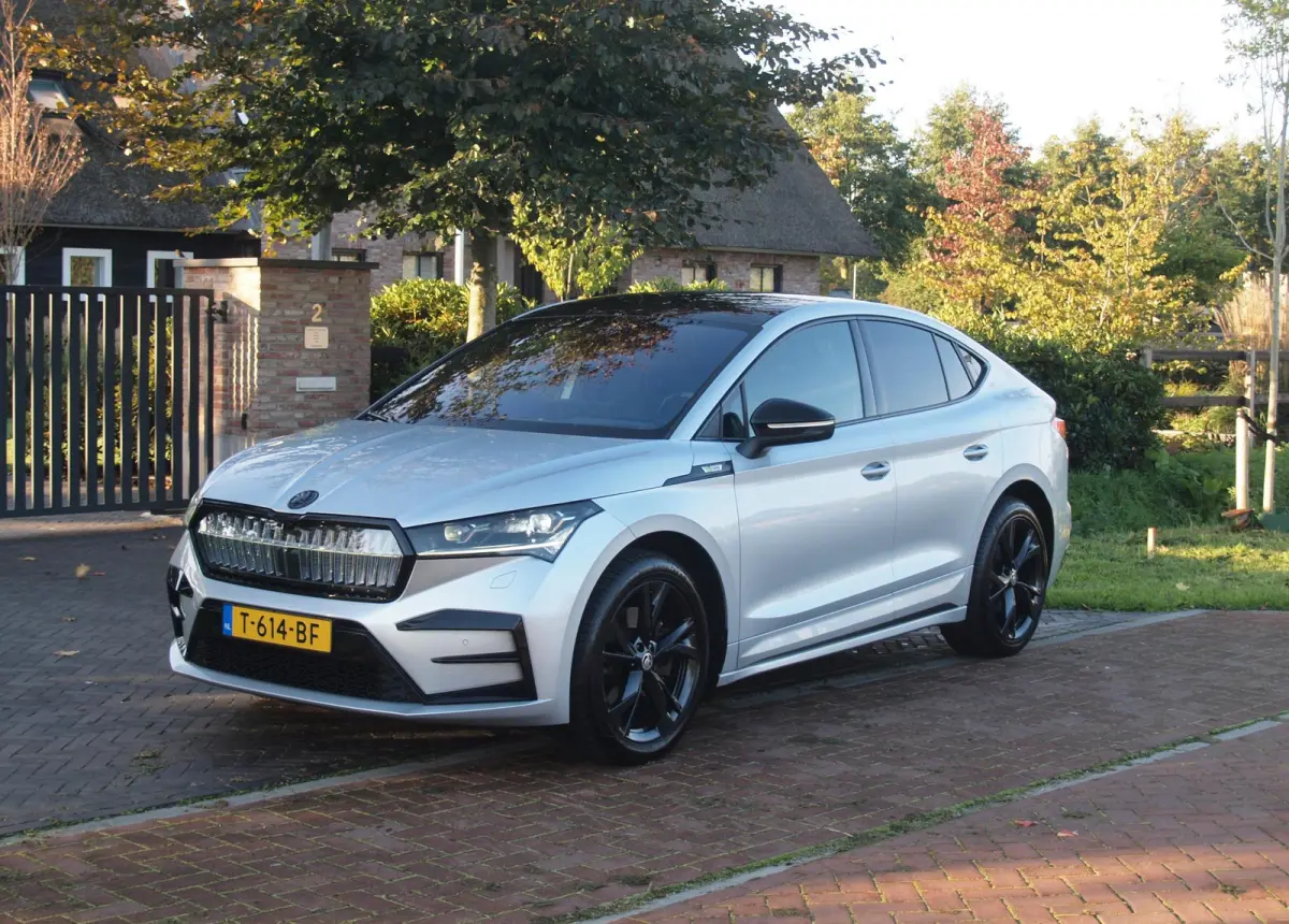 iV 80 RS | Panoramadak | Trekhaak | Canton | Head-Up Display | Camera | RS-stoelen | NL-Auto |