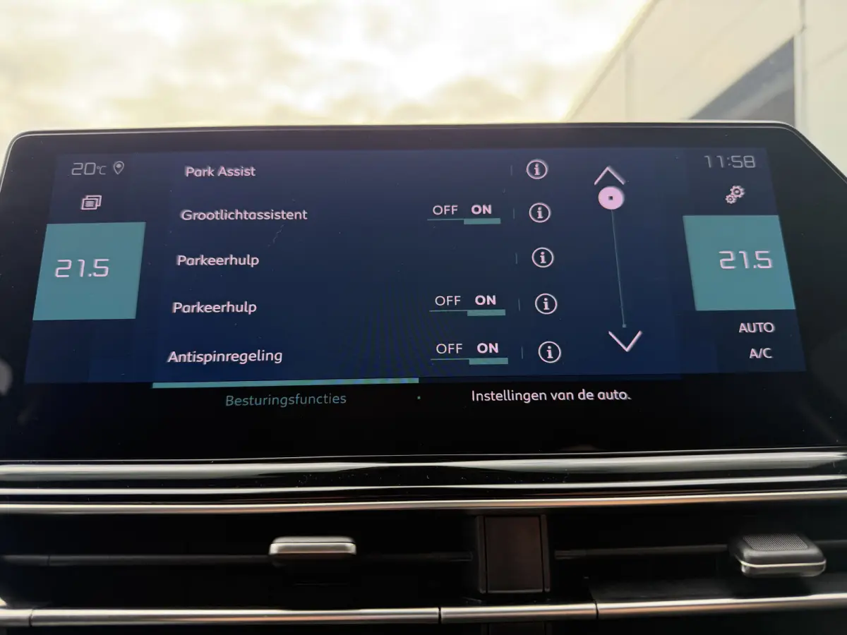 225pk Plug-in Hybrid Shine (Elektrisch Schuifdak - Trekhaak - Leder incl verwarming/massage/geheugen - Elektrische Klep - 360gr Camera - Adaptieve Cruise Controle)