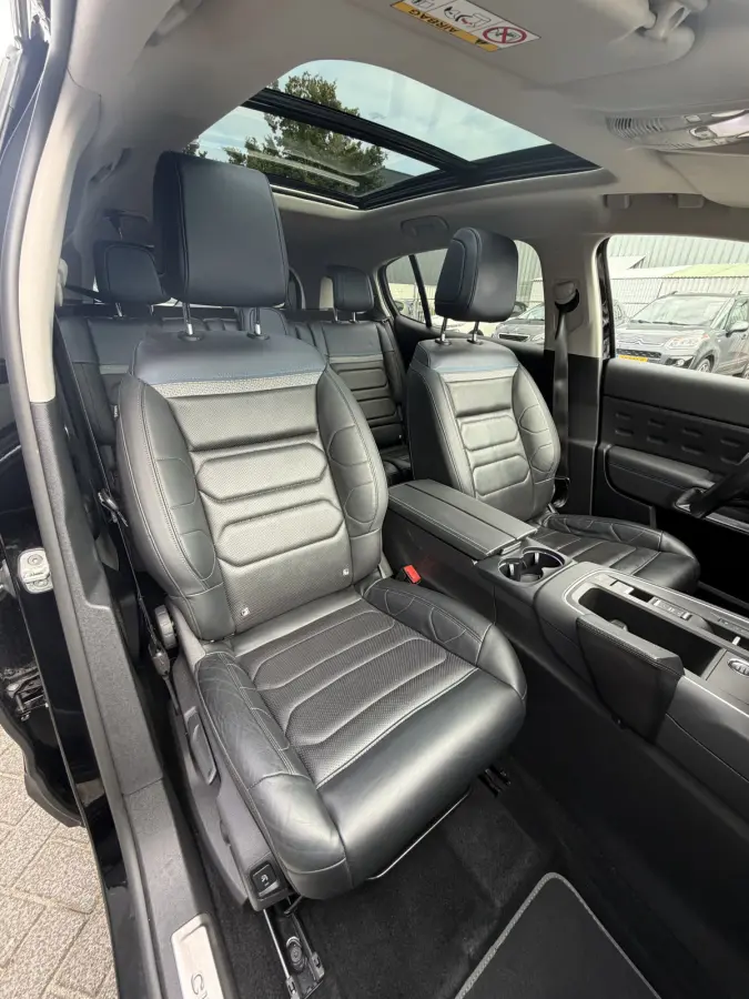 225pk Plug-in Hybrid Shine (Elektrisch Schuifdak - Trekhaak - Leder incl verwarming/massage/geheugen - Elektrische Klep - 360gr Camera - Adaptieve Cruise Controle)
