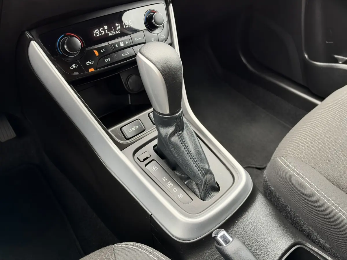 1.0 Boosterjet Select | Automaat | Navigatie | Camera