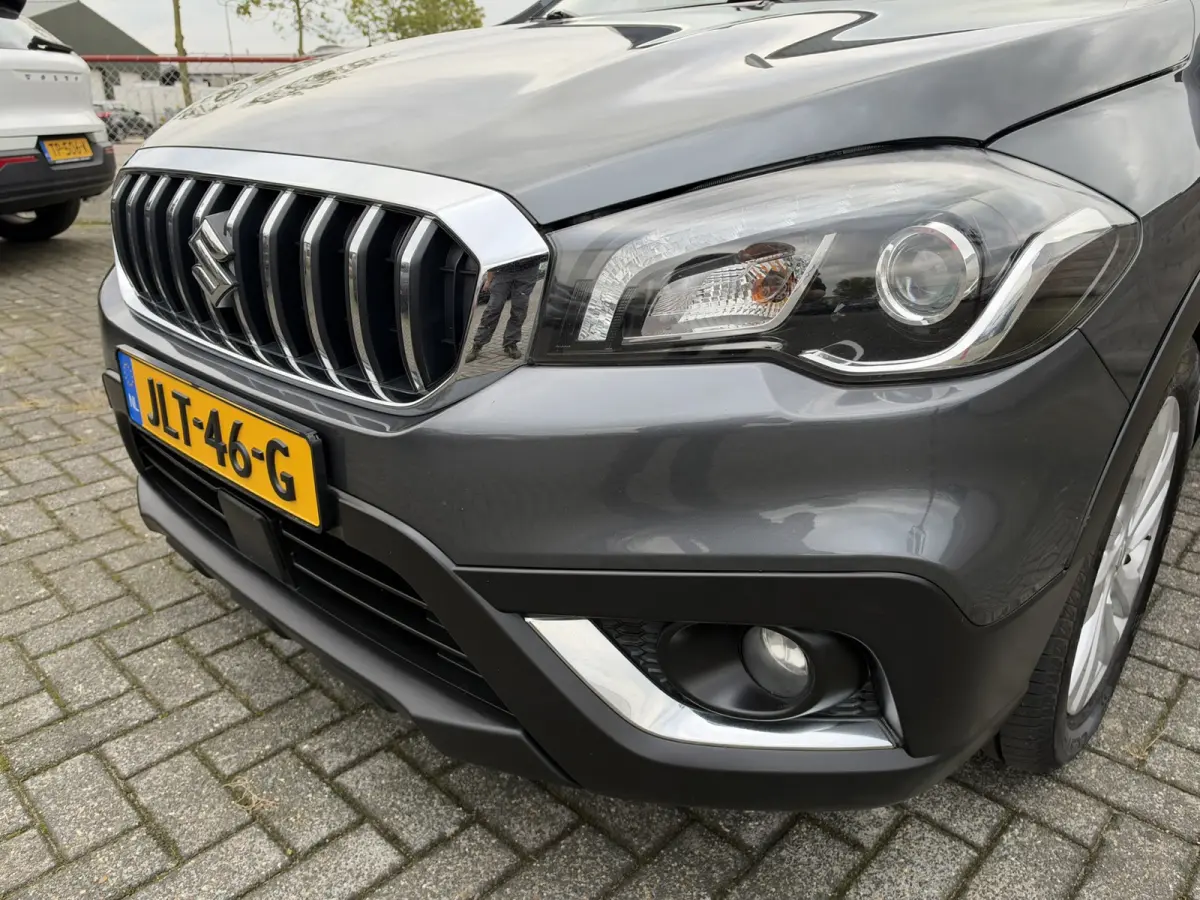 1.0 Boosterjet Select | Automaat | Navigatie | Camera