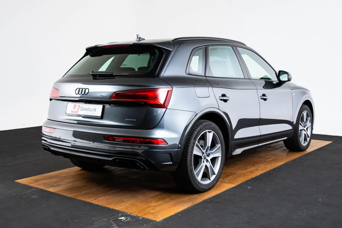 55 TFSI e S edition Competition Panoramadak - Adaptieve Cruise Control - B&O - Head up - Adaptive air suspension  - Achterklep automatisch - Achterbank plus - Elektrisch verstelbare/verwarmd