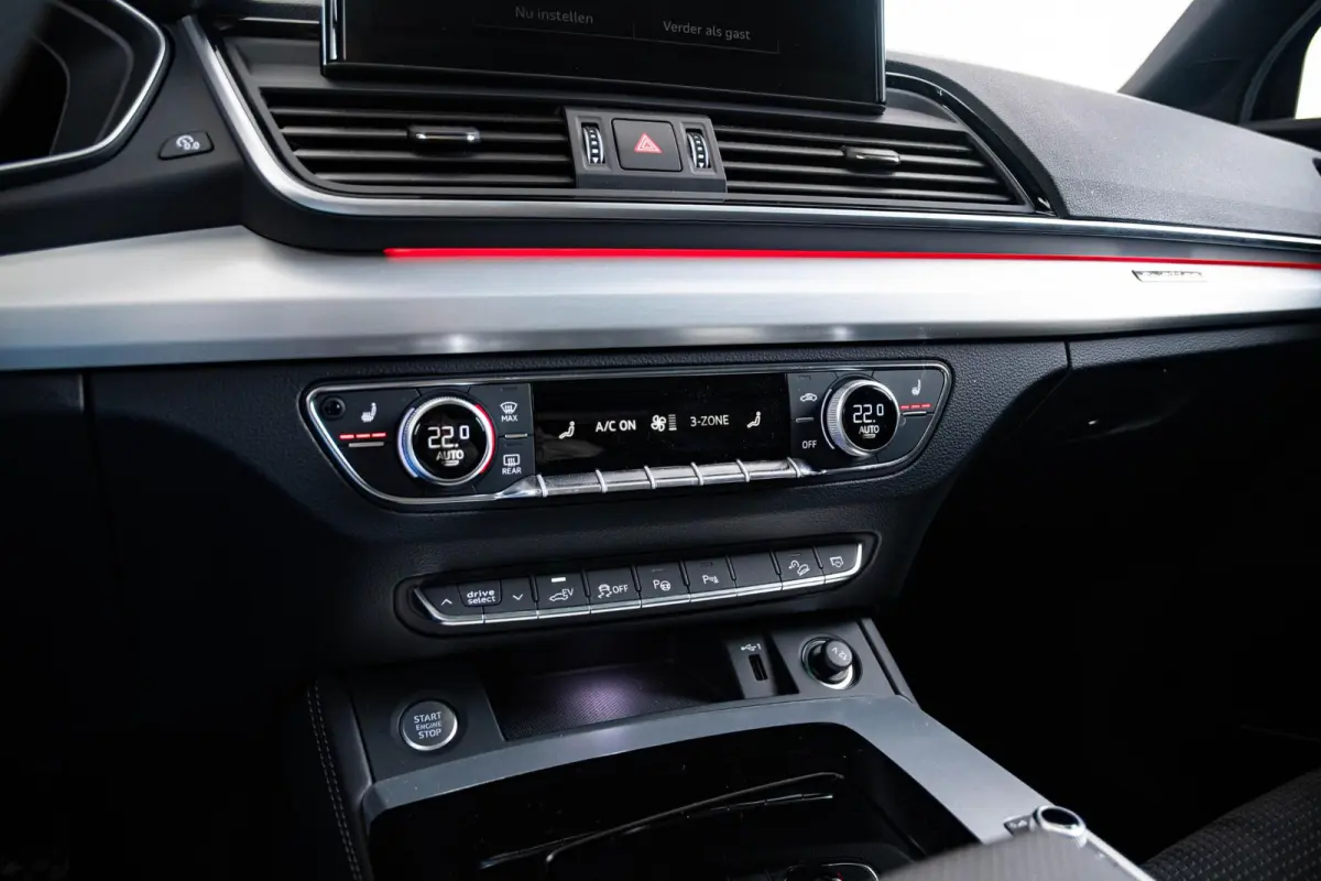 55 TFSI e S edition Competition Panoramadak - Adaptieve Cruise Control - B&O - Head up - Adaptive air suspension  - Achterklep automatisch - Achterbank plus - Elektrisch verstelbare/verwarmd