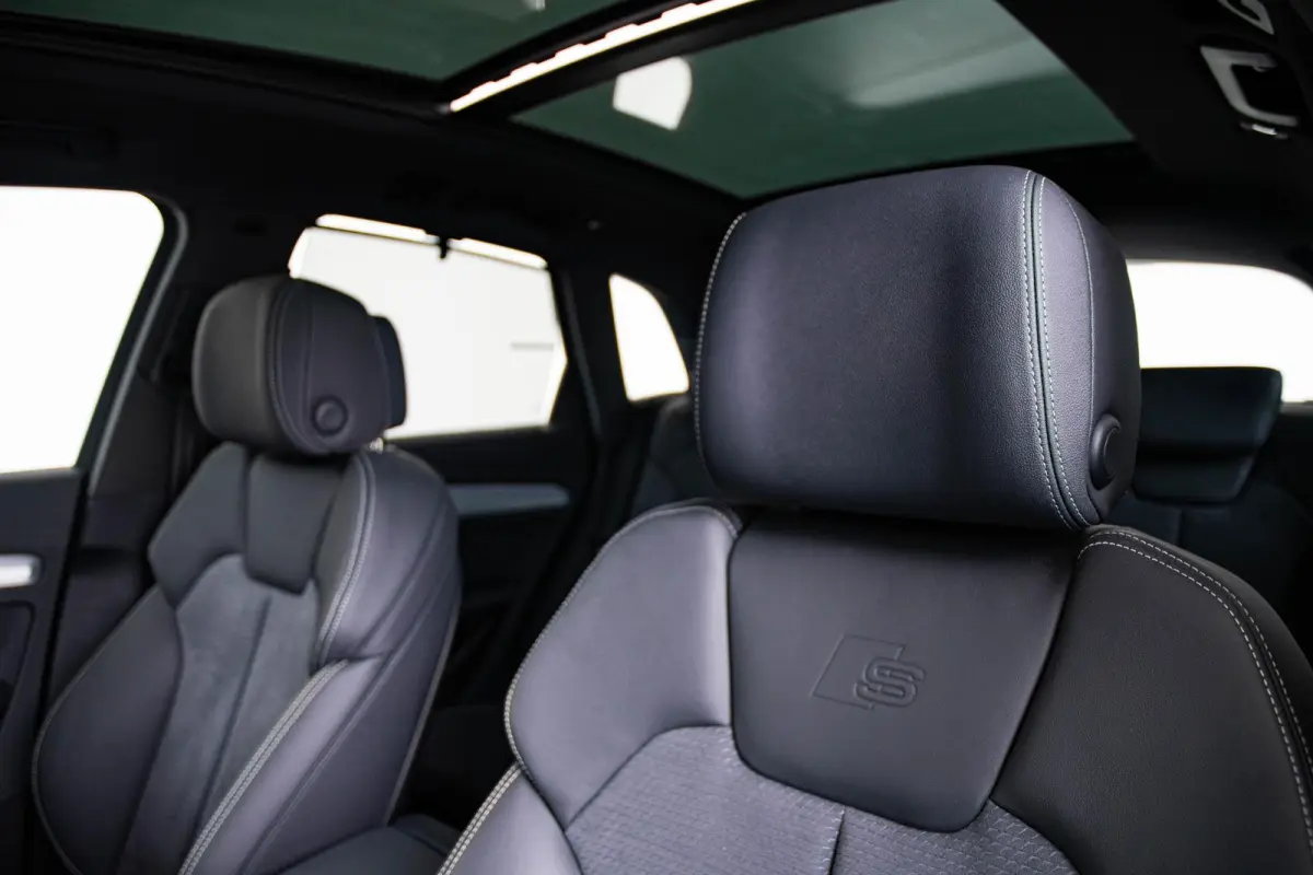 55 TFSI e S edition Competition Panoramadak - Adaptieve Cruise Control - B&O - Head up - Adaptive air suspension  - Achterklep automatisch - Achterbank plus - Elektrisch verstelbare/verwarmd