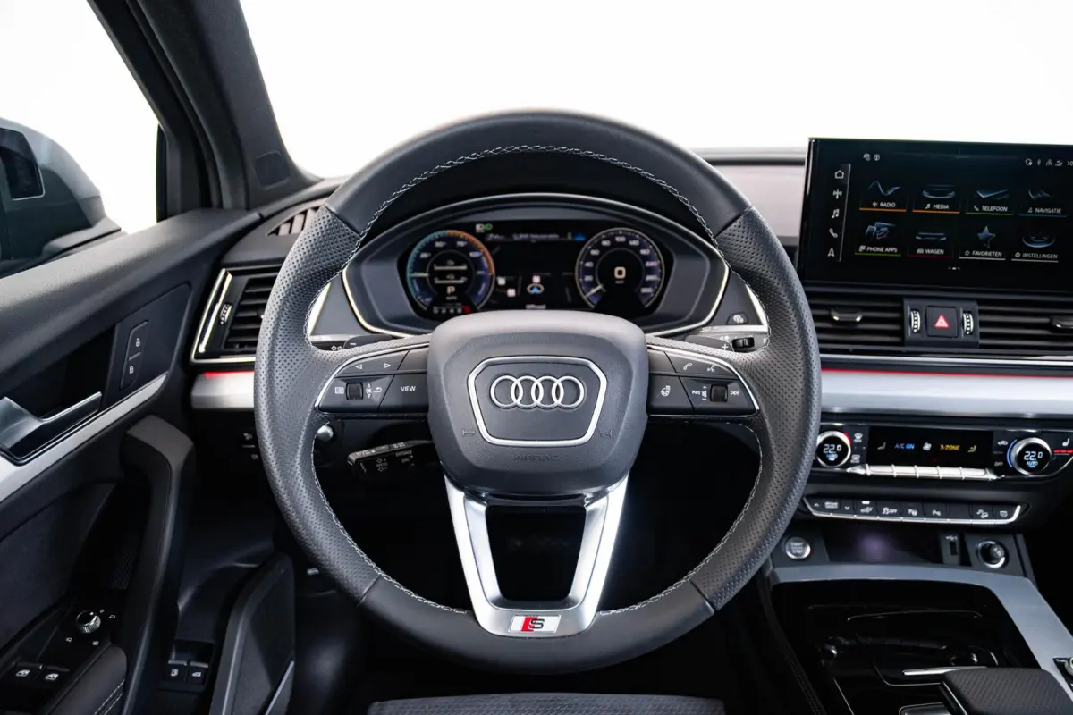 55 TFSI e S edition Competition Panoramadak - Adaptieve Cruise Control - B&O - Head up - Adaptive air suspension  - Achterklep automatisch - Achterbank plus - Elektrisch verstelbare/verwarmd
