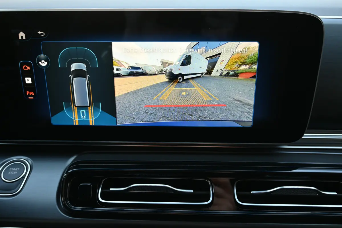 300 L2 Avantgarde 90 kWh Excl BTW, Luchtvering, Distronic