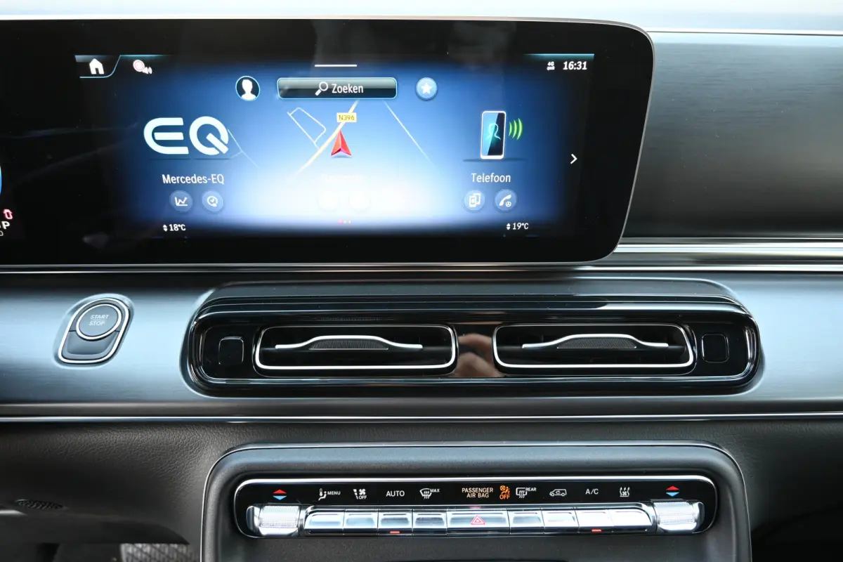 300 L2 Avantgarde 90 kWh Excl BTW, Luchtvering, Distronic