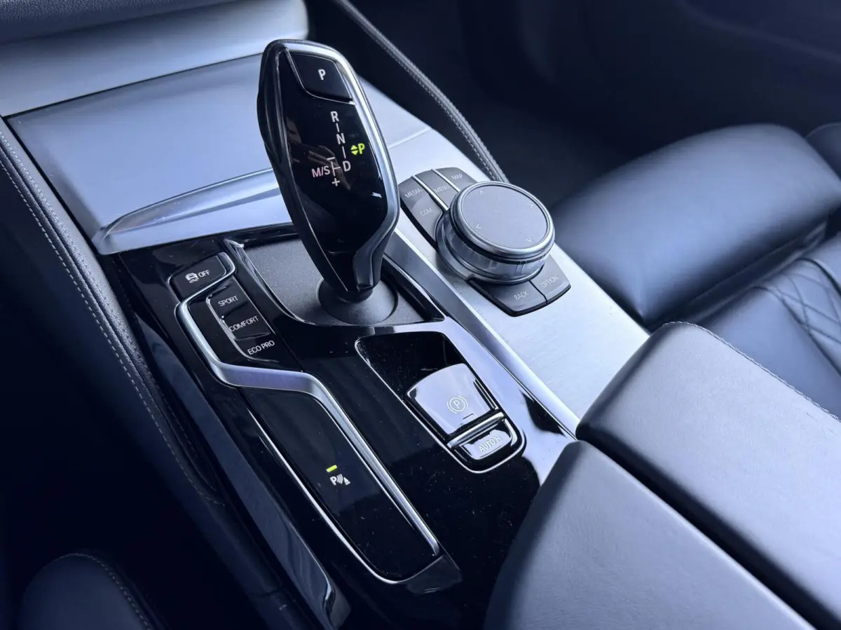 540i Touring xDrive M Sport NL AUTO|PANO|LASER|COMFORTSTOEL