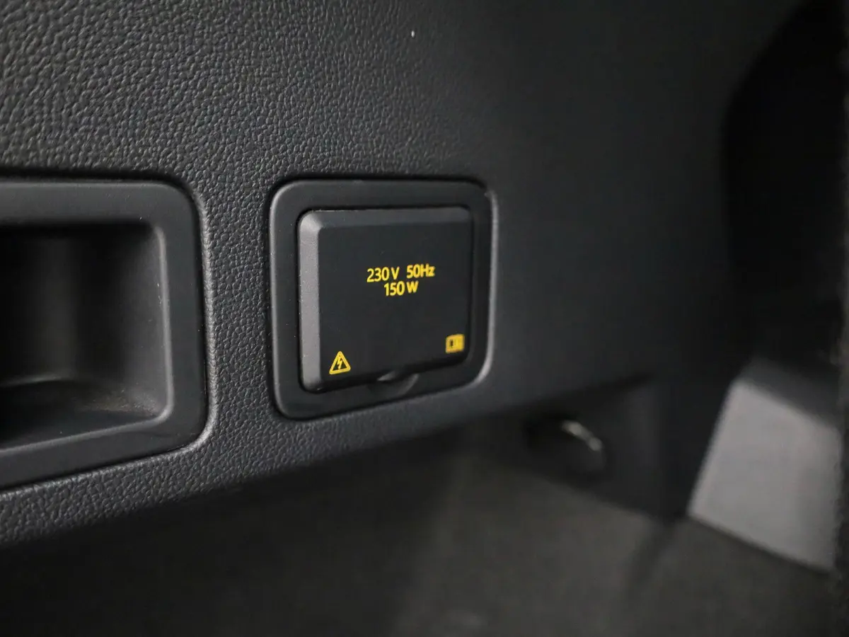 2.0 TSI 4Motion Highline 7p. | Automaat | Apple Carplay / Android Auto | Panoramadak | Head-up Display | Stoelverwarming / Stoelventilatie | Achteruitrijcamera | Parkeersensoren | Trekhaak |