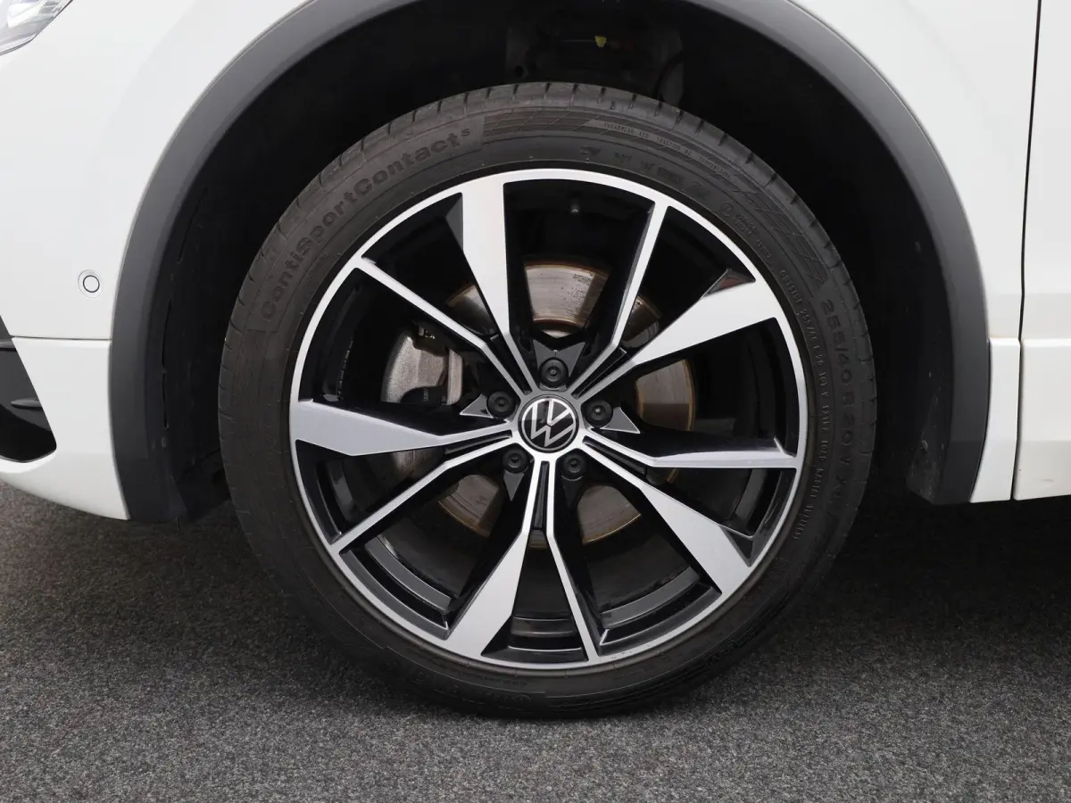 2.0 TSI 4Motion Highline 7p. | Automaat | Apple Carplay / Android Auto | Panoramadak | Head-up Display | Stoelverwarming / Stoelventilatie | Achteruitrijcamera | Parkeersensoren | Trekhaak |