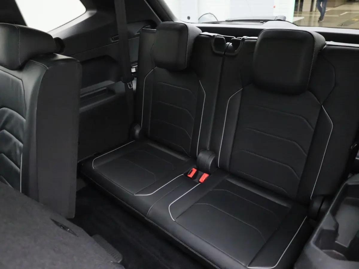 2.0 TSI 4Motion Highline 7p. | Automaat | Apple Carplay / Android Auto | Panoramadak | Head-up Display | Stoelverwarming / Stoelventilatie | Achteruitrijcamera | Parkeersensoren | Trekhaak |
