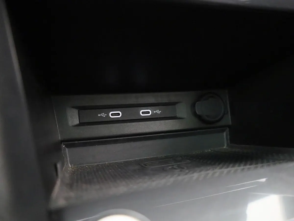 2.0 TSI 4Motion Highline 7p. | Automaat | Apple Carplay / Android Auto | Panoramadak | Head-up Display | Stoelverwarming / Stoelventilatie | Achteruitrijcamera | Parkeersensoren | Trekhaak |