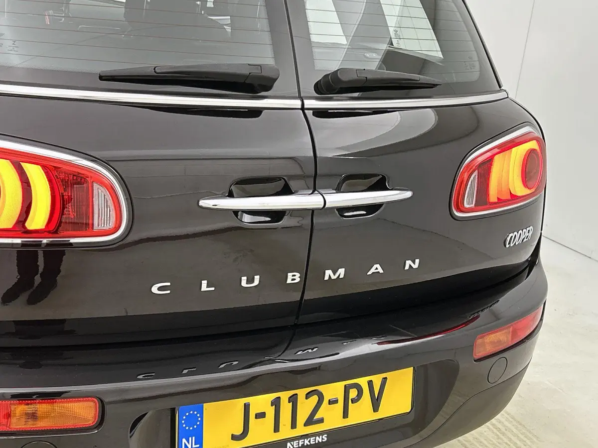136pk Cooper Business | 1ste eigenaar | Parkeersensoren | Climate | Navigatie | Armsteun | 17"LMV