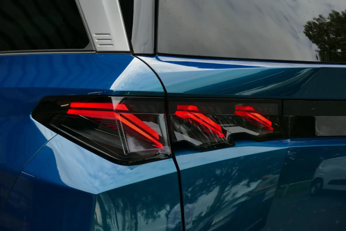 73KWH 210PK 7-ZITS GT AVANTAGE / CAMERA V+A / STOEL-STUURVERWARMING / 100% SOH / 8 JAAR GARANTIE / ELEKTR.ACHTERKLEP / FULL-LED / KEYLESS / NAV / CLIMA / PDC / BLUETOOTH / ADAPT. CRUISECONTR